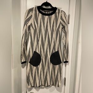 Samsara Size 10 Black Cream Knit Chevron Long Sleeve Dress Faux Leather Pockets